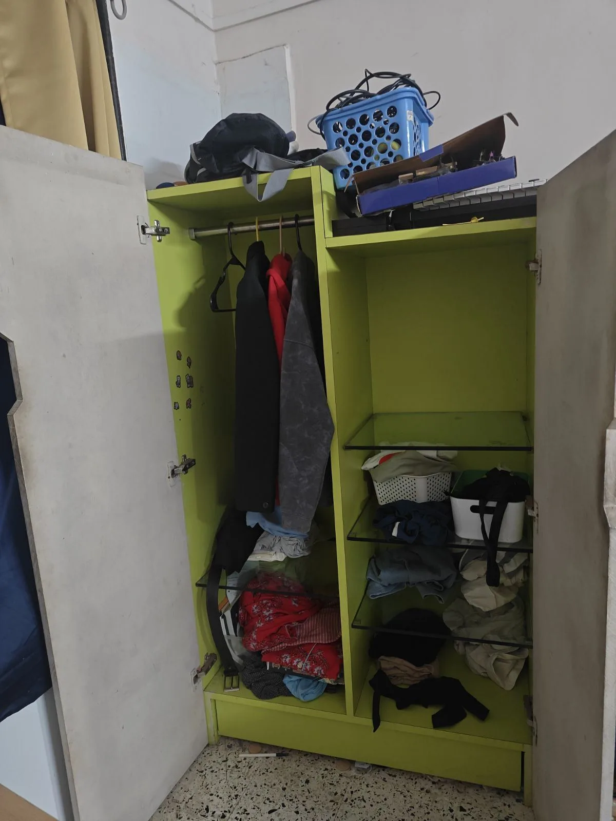 chest of drawers and children's wardrobe — photo 3